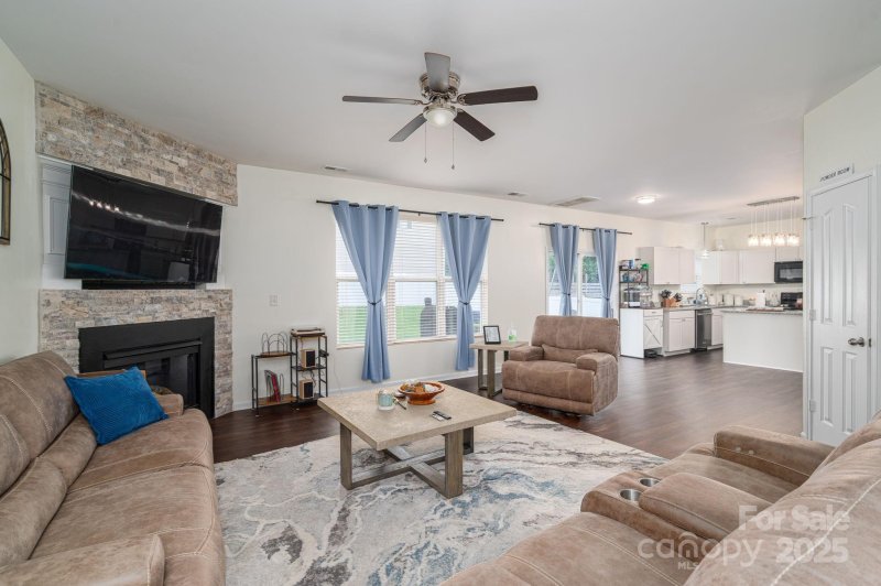 Property image 5 at 712 Harrier Road, Charlotte, NC 28216