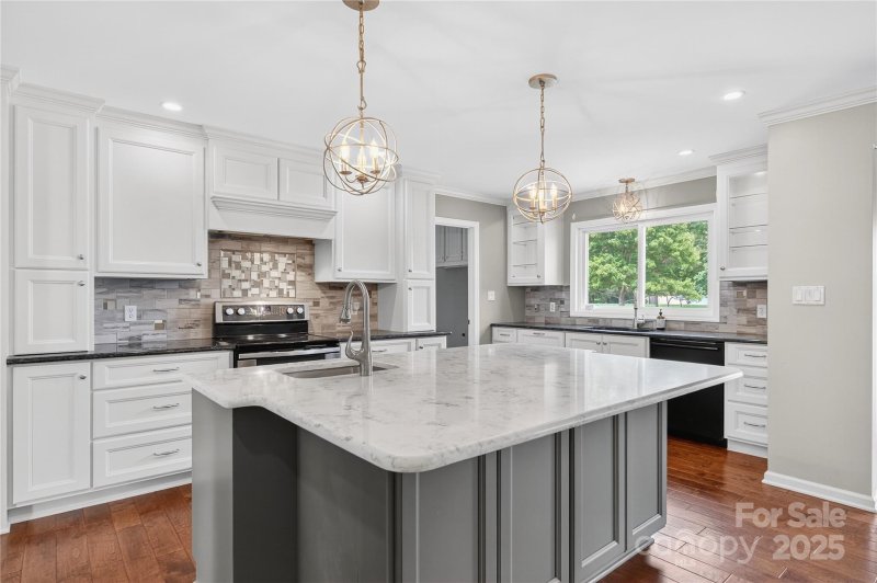 Property image 2 at 139 Hardwick Drive, Mooresville, NC 28115