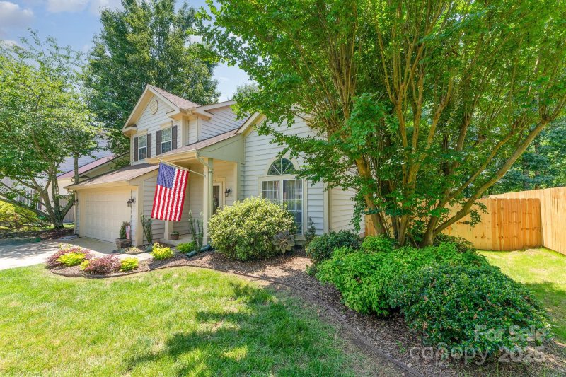 Property image 2 at 8701 Appaloosa Way Lane, Charlotte, NC 28216