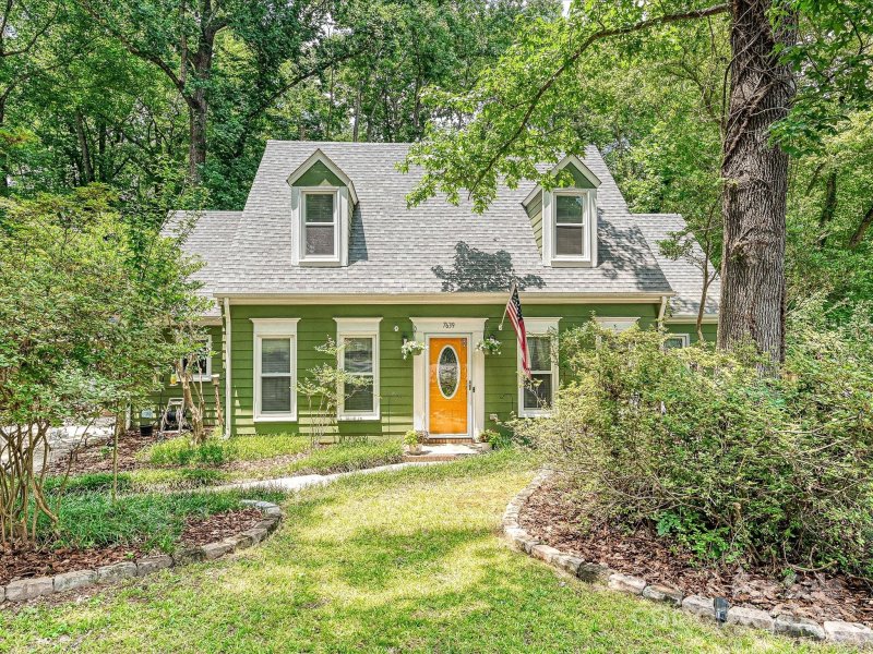 7639 Winterset Drive