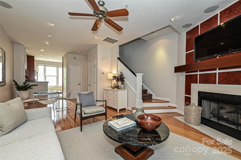 Property image 5 of 333 W 7th Street in Park Place, Charlotte, NC 28202