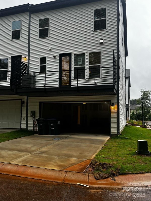 Property image 2 at 1702 Blanche Street, Charlotte, NC 28262