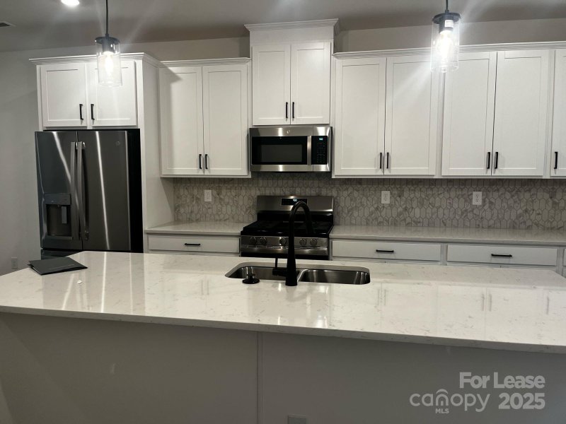 Property image 3 at 1702 Blanche Street, Charlotte, NC 28262