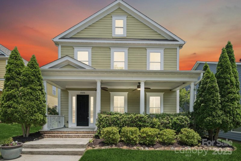 Property image 3 of 12525 Druids Glen Drive in Parkway Crossing, Pineville, NC 28134