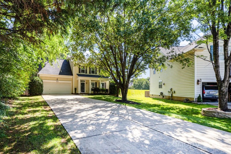 Property image 2 at 9808 Steed Court, Charlotte, NC 28269