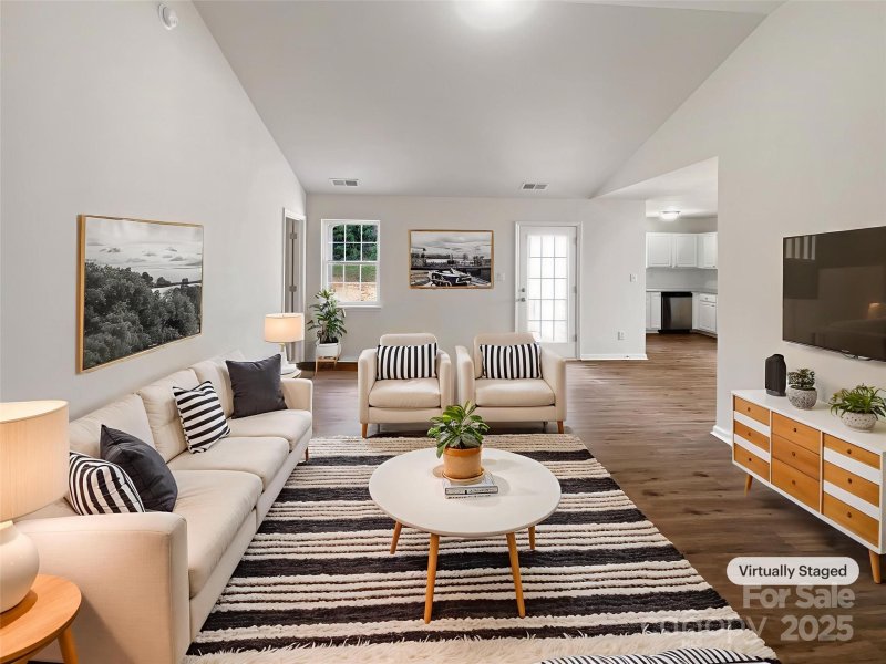 Property image 2 at 8219 Pozzi Road, Charlotte, NC 28216