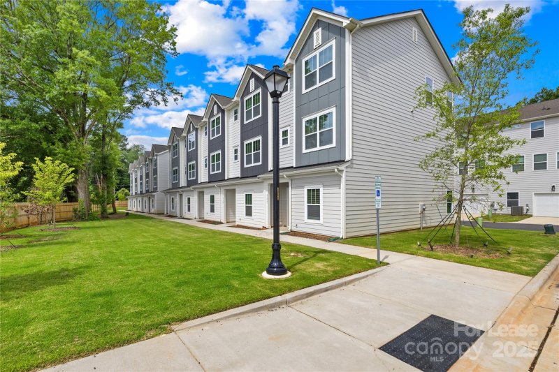 Property image 2 at 4126 Salient Street, Charlotte, NC 28205