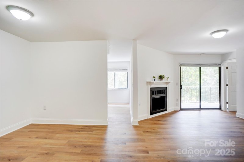 Property image 2 at 4806 Spring Lake Drive, Charlotte, NC 28212