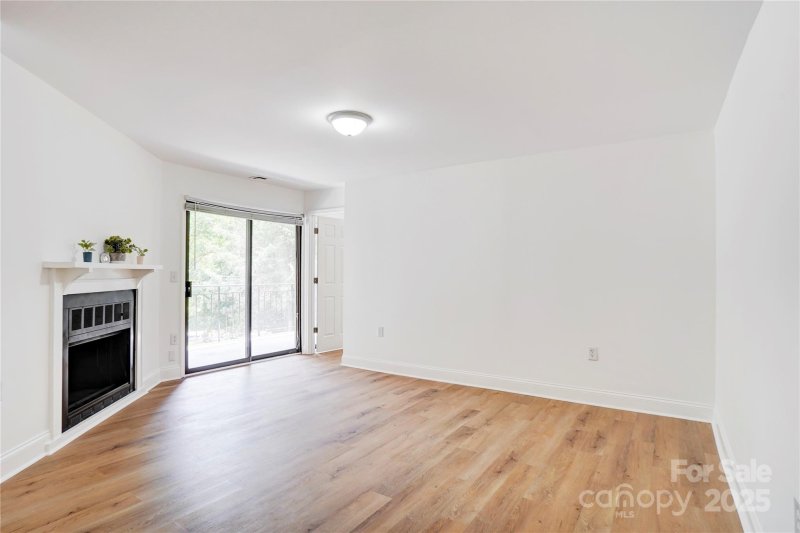 Property image 3 at 4806 Spring Lake Drive, Charlotte, NC 28212