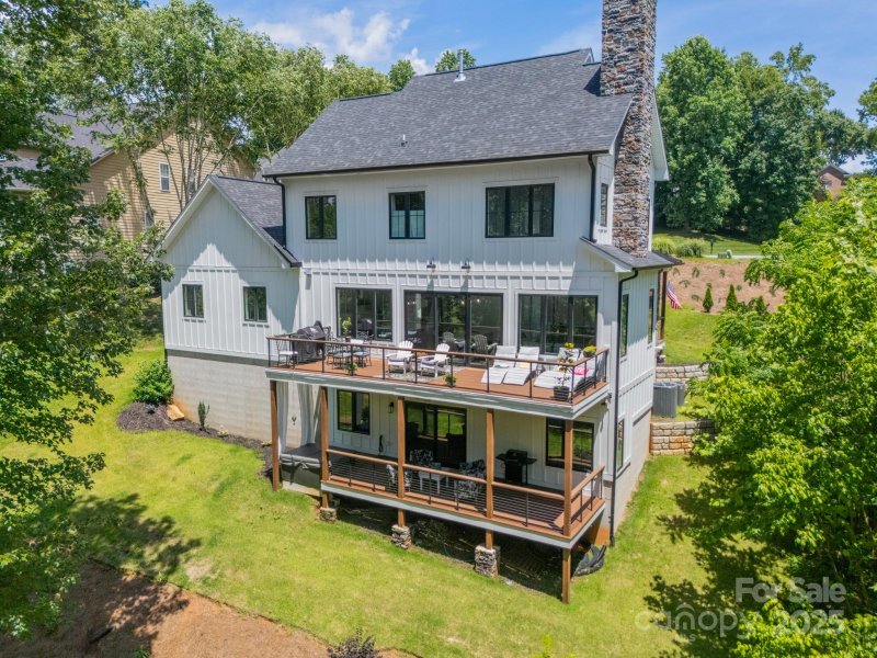 Property image 3 of 1543 Withers Drive in Verdict Ridge, Denver, NC 28037