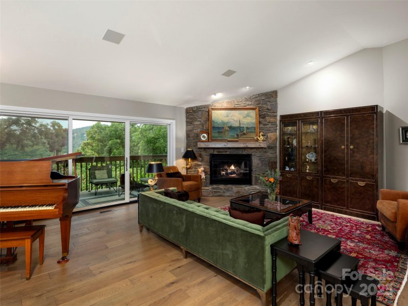 Property image 4 at 3301 Timber Trail, Asheville, NC 28804