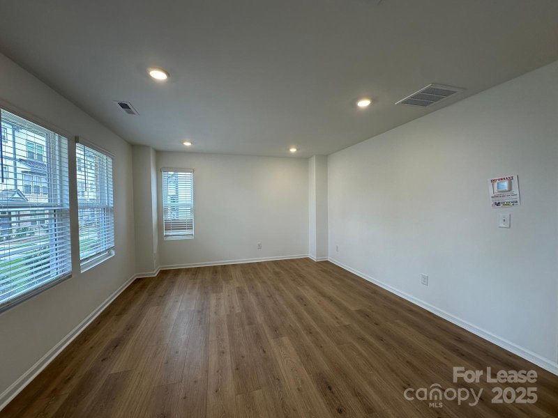 Property image 3 at 1720 Blanche Street, Charlotte, NC 28262