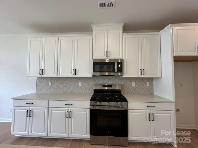 Property image 4 at 1724 Blanche Street, Charlotte, NC 28262