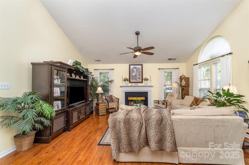 Property image 2 at 9011 Brad Court, Matthews, NC 28104