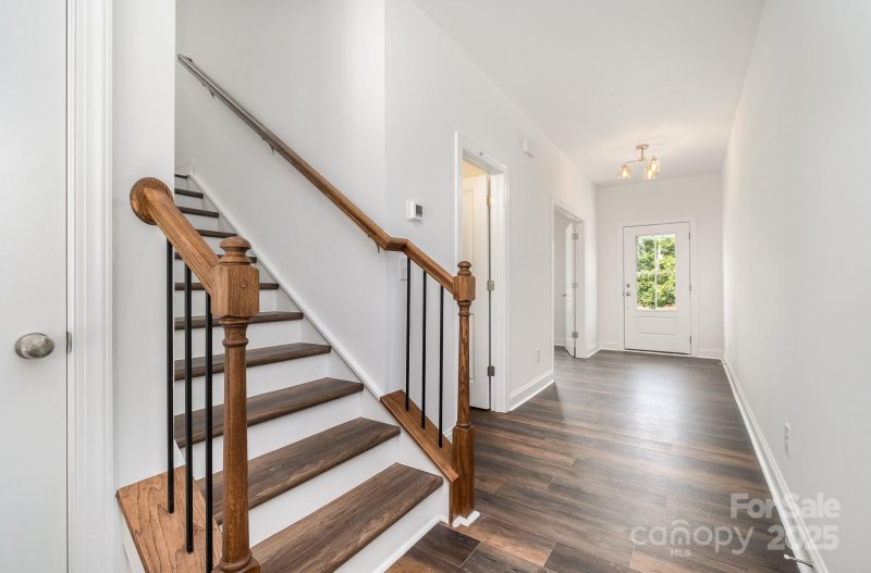 Property image 2 at 5116 Izzo Lane, Charlotte, NC 28214