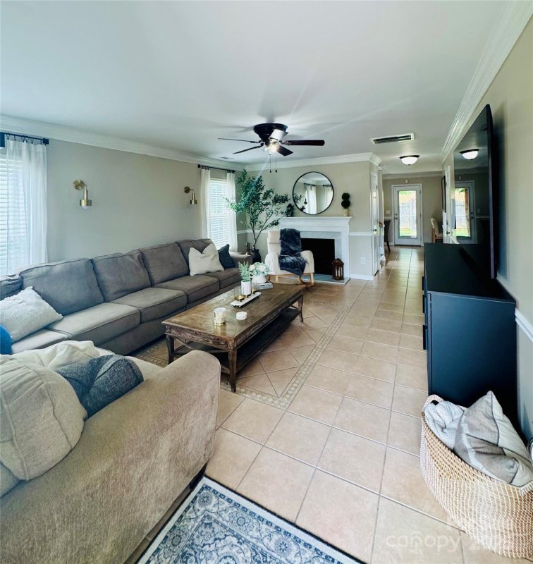 Property image 2 of 7918 Boars Head Court in Wilson Glen, Charlotte, NC 28214