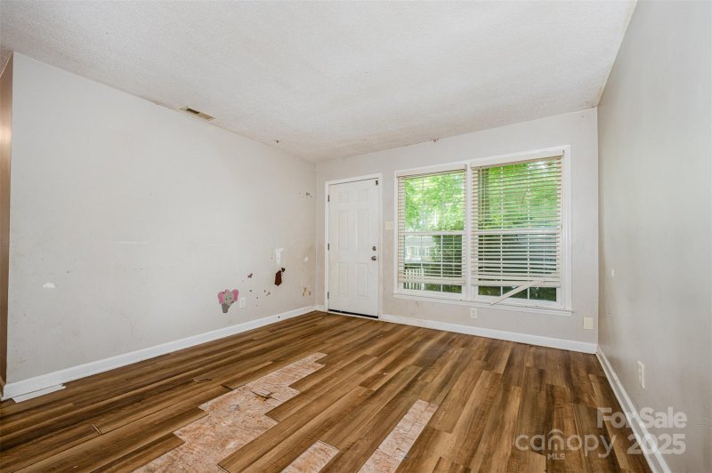 Property image 2 at 5143 Delivau Drive, Charlotte, NC 28215