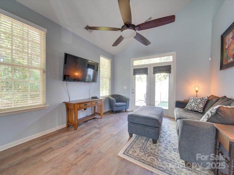 Property image 5 of 120 Prairie View Court in Waters Edge, Belmont, NC 28012