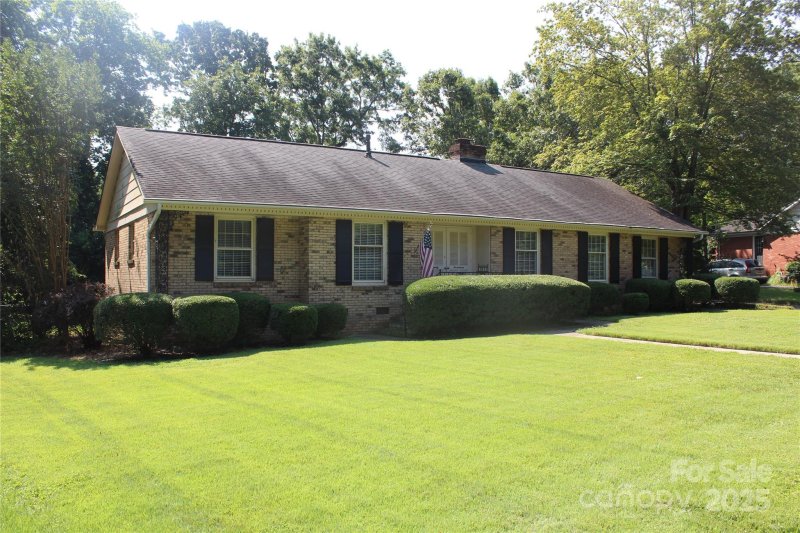 Property image 4 at 7017 Knightswood Drive, Charlotte, NC 28226