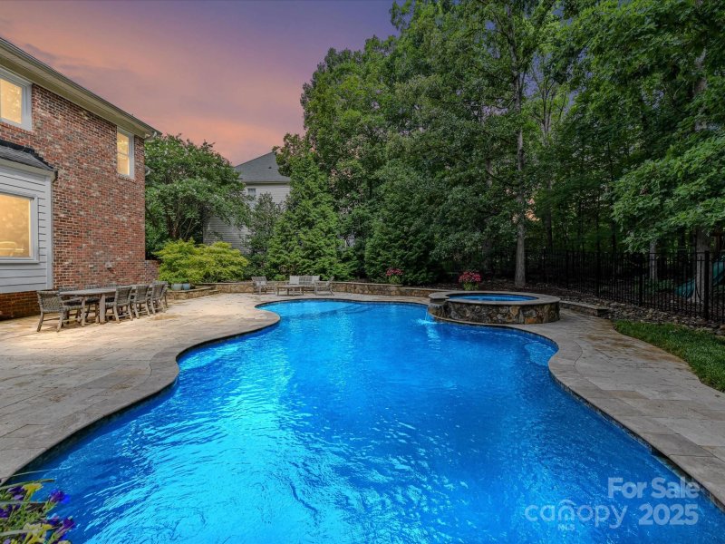 Property image 3 at 4806 Shannamara Drive, Matthews, NC 28104