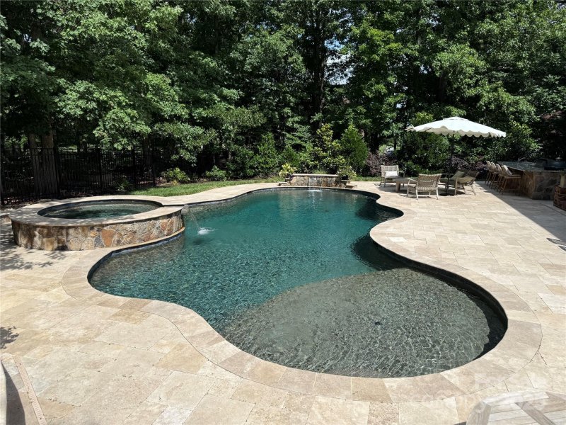 Property image 5 at 4806 Shannamara Drive, Matthews, NC 28104