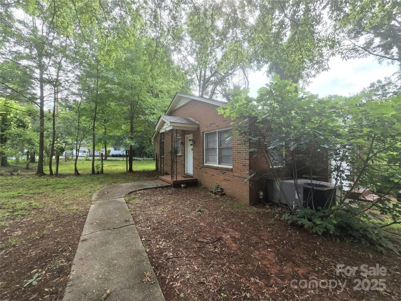 Property image 5 at 2433 Eargle Road, Charlotte, NC 28269