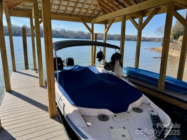 Property image 4 of 138 Island View Road in Spring Shore, Statesville, NC 28677