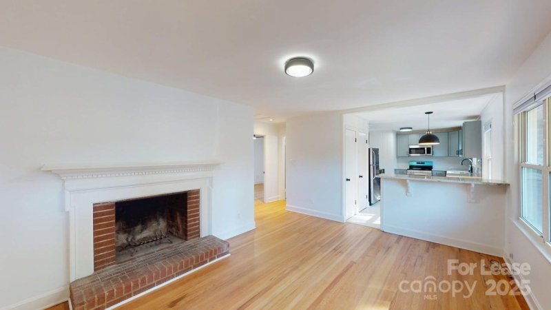 Property image 2 at 1510 Woodhill Lane, Charlotte, NC 28205