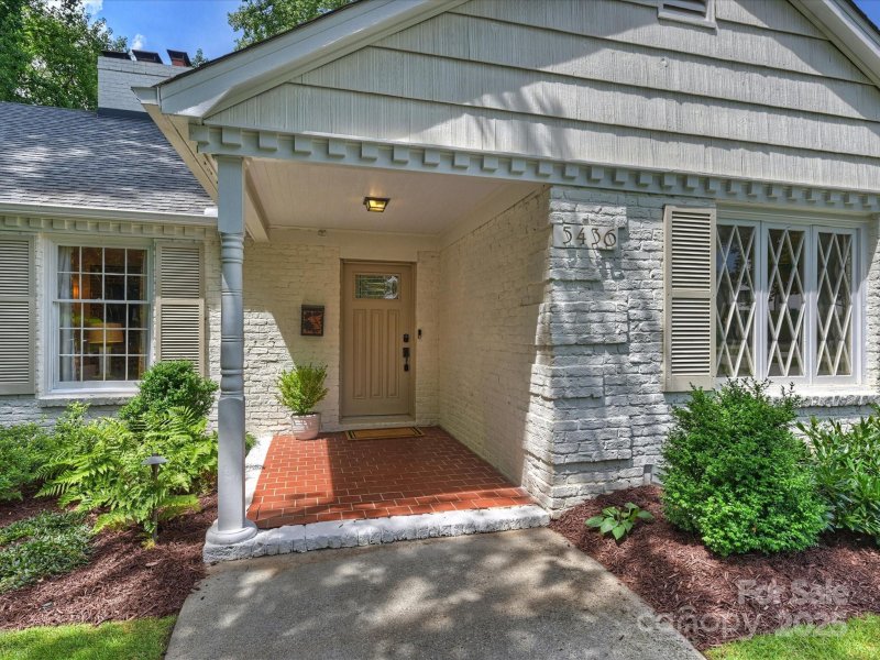 Property image 2 at 5436 Topping Place, Charlotte, NC 28209
