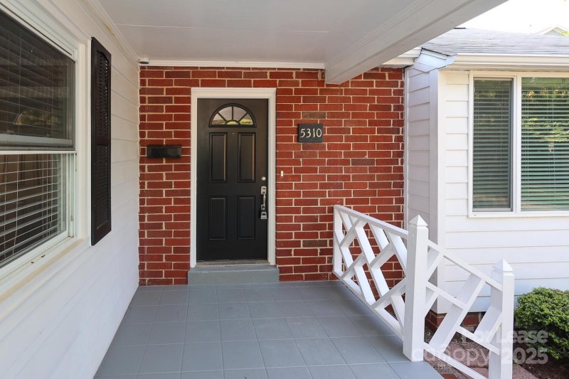 Property image 3 at 5310 Buckingham Drive, Charlotte, NC 28209