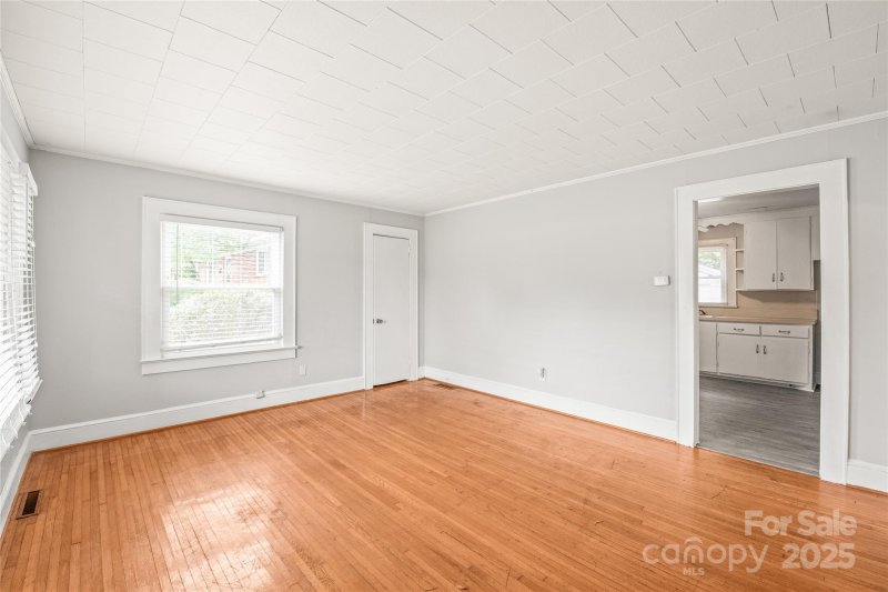 Property image 5 at 2722 Eastway Drive, Charlotte, NC 28205