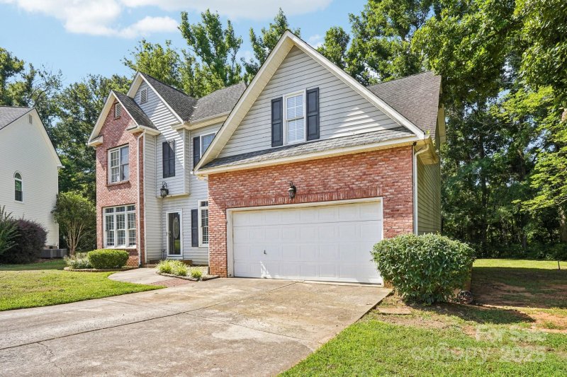 Property image 2 of 116 Scottie Court in Highland Creek, Rock Hill, SC 29730