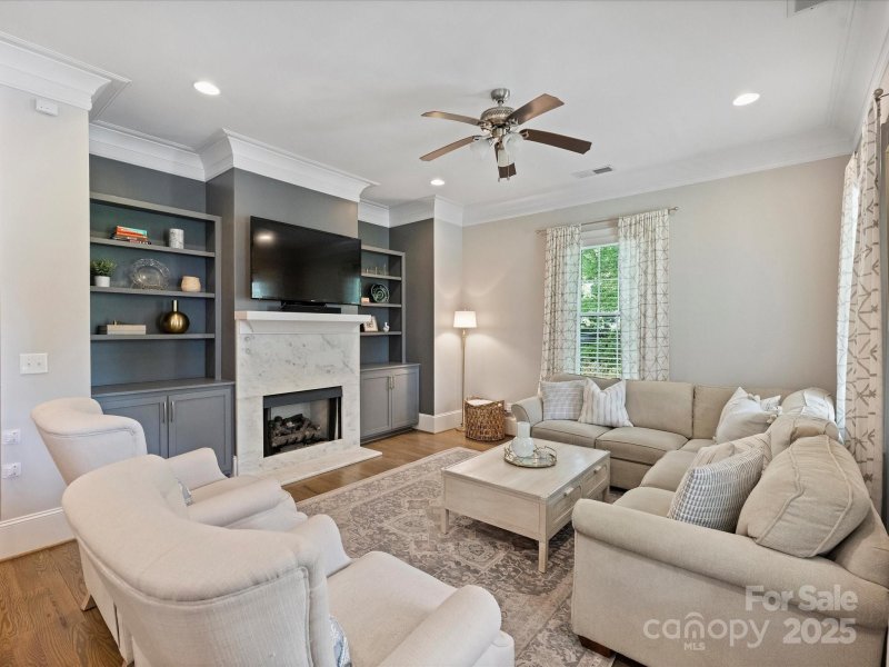 Property image 2 at 1325 Kennon Street, Charlotte, NC 28205