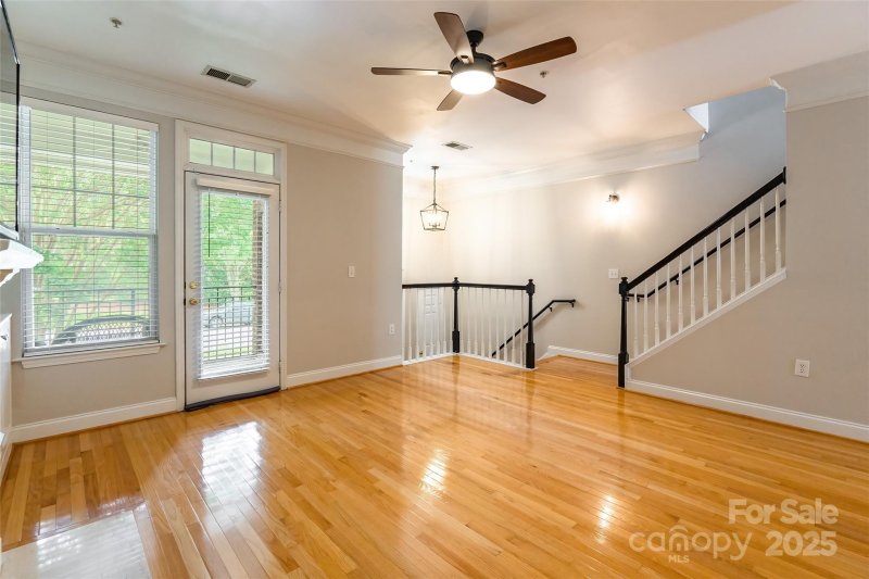 Property image 5 of 14222 Richmond Park Avenue in Richmond Hill, Charlotte, NC 28277