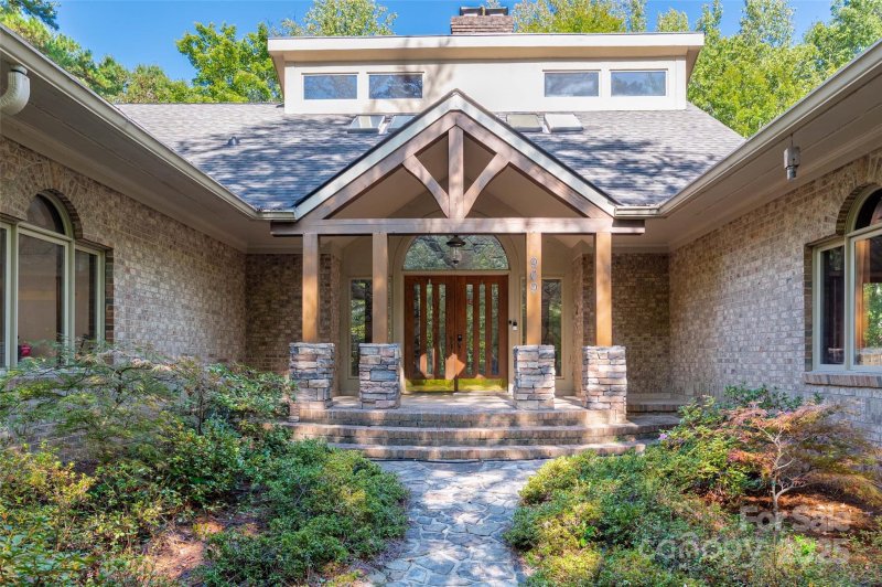 Property image 2 of 909 Baron Road in Aero Plantation, Waxhaw, NC 28173