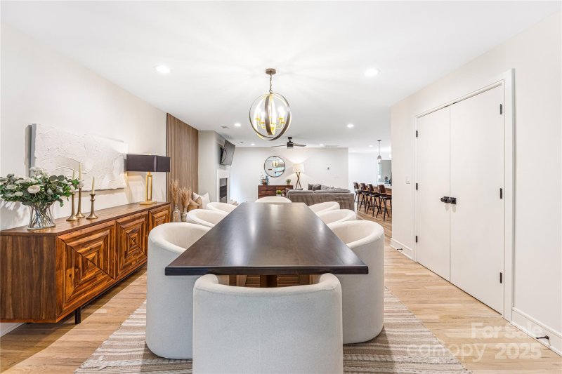 Property image 2 at 531 Manhasset Road, Charlotte, NC 28209