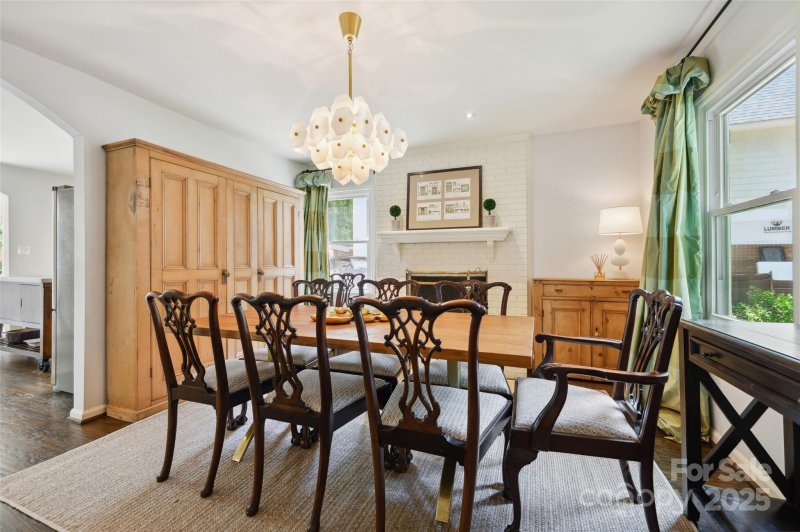 Property image 4 at 1040 Goshen Place, Charlotte, NC 28211