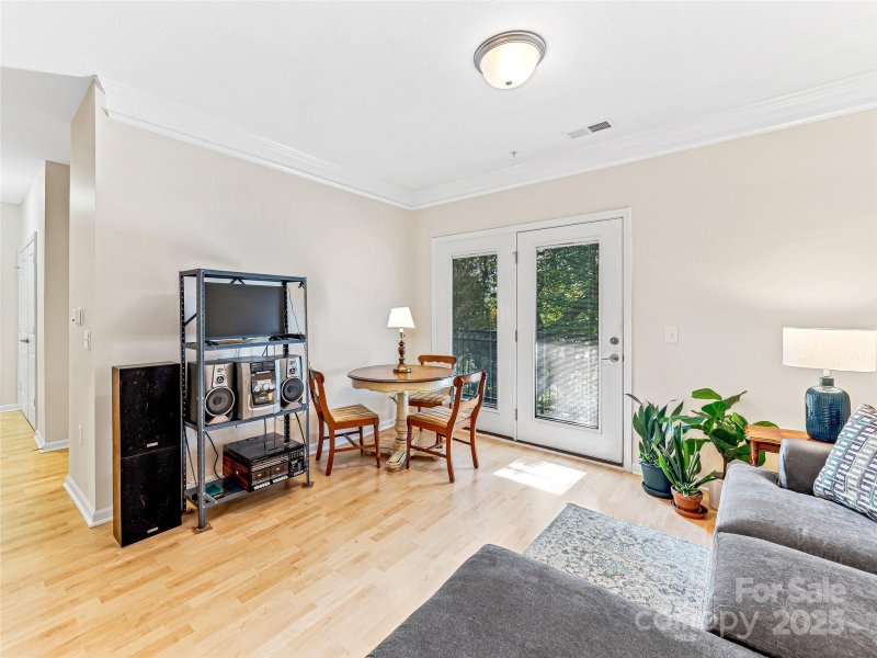 Property image 5 of 726 Appeldoorn Circle in The Grove at Appeldoorn, Asheville, NC 28803