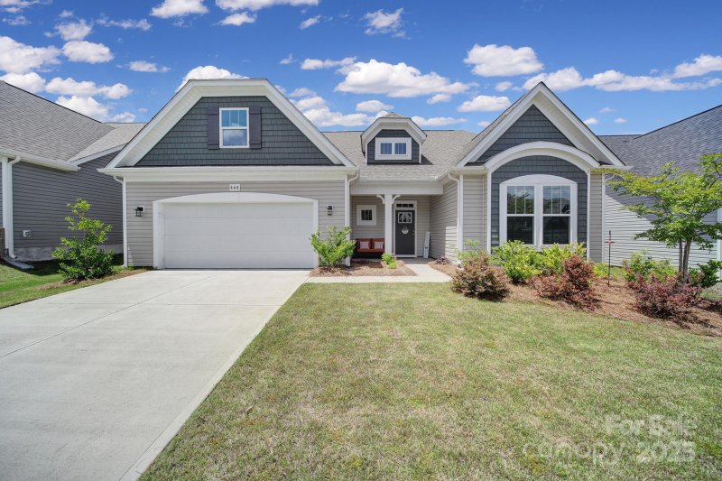 440 Shallowford Drive