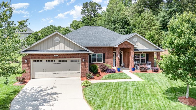 Property image 2 at 101 Harvest Farm Court, Mount Holly, NC 28120