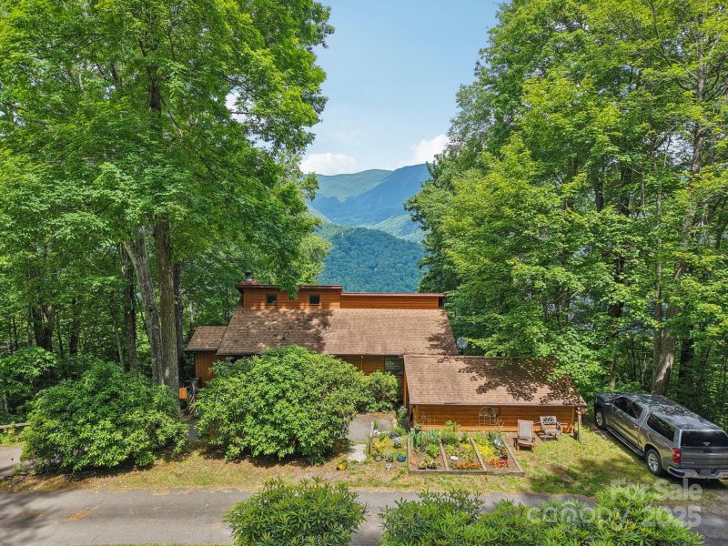 Property image 2 of 84 Hawk Nest Road in Upper Woodlands, Maggie Valley, NC 28751
