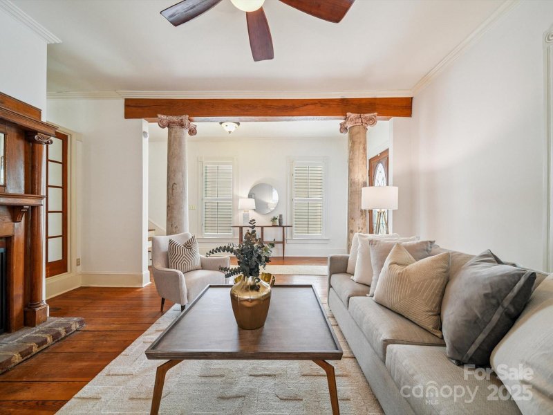 Property image 5 at 424 N Poplar Street, Charlotte, NC 28202