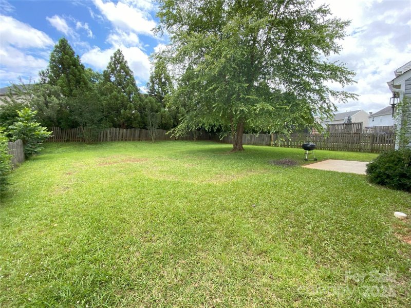 Property image 2 at 3933 Cameron Creek Drive, Matthews, NC 28105