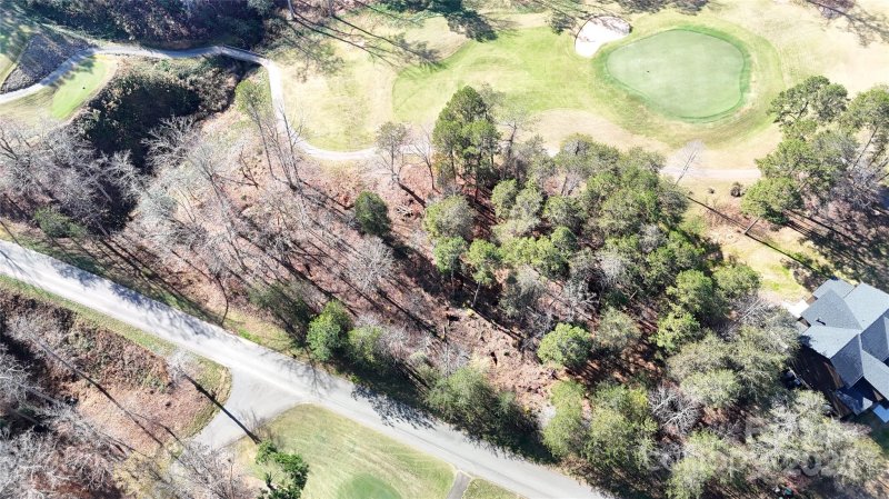 Property image 3 of 138 Broken Arrow Road in Buffalo Shoals Natl Golf Club, Statesville, NC 28677