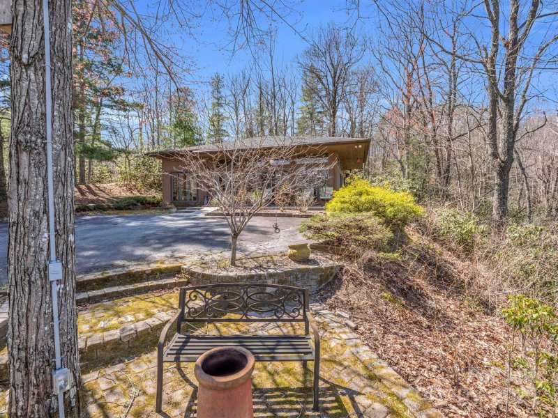 Property image 4 of 828 Foster Hill Drive in Blue Ridge Estates, Hendersonville, NC 28739