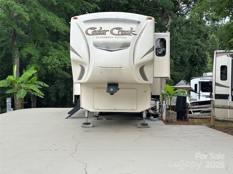 Property image 2 of 104 Cardinal Drive in Badin Shores Resort, New London, NC 28127