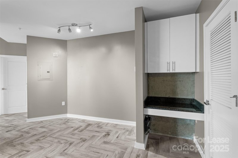 Property image 4 at 210 N Church Street, Charlotte, NC 28202