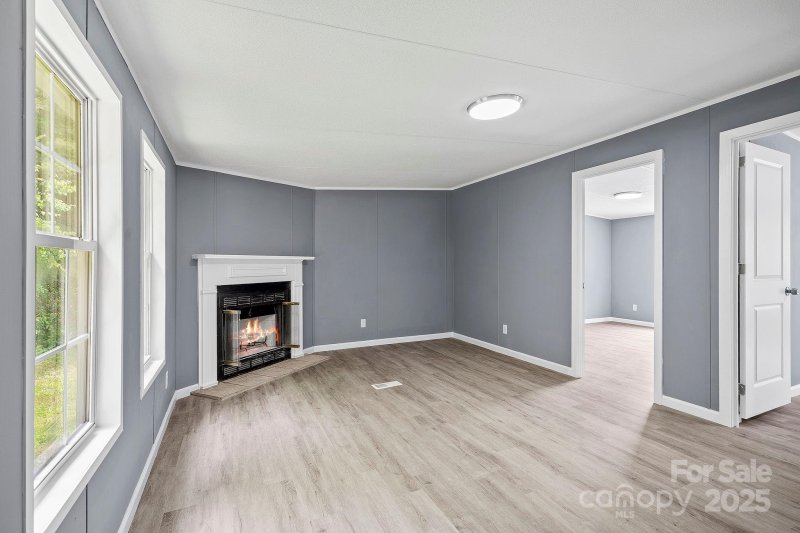 Property image 3 at 518 Primrose Drive, Asheville, NC 28806