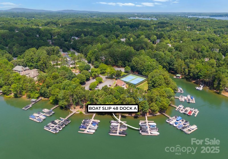 Property image 3 of 4536 Rustling Woods Drive in Sailview, Denver, NC 28037