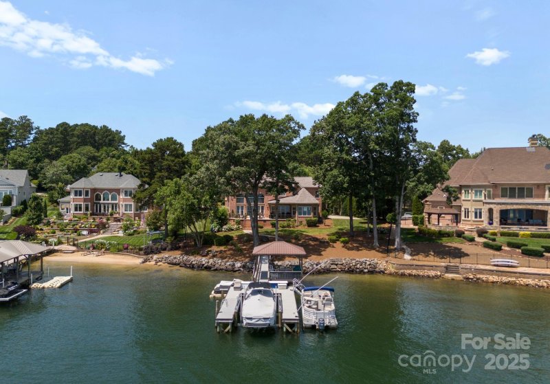 Property image 2 at 3996 Channel Point Lane, Denver, NC 28037